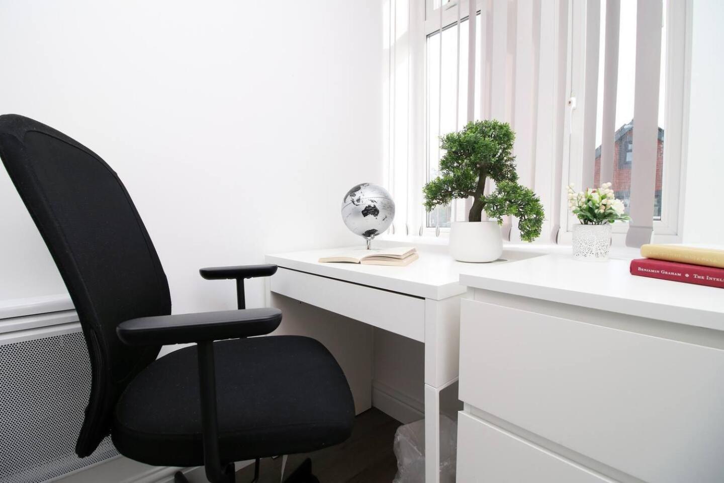 Modern Guesthouse, Fast Wi-Fi, Street Free Parking, Central, Fully Equipped Cardiff Zewnętrze zdjęcie