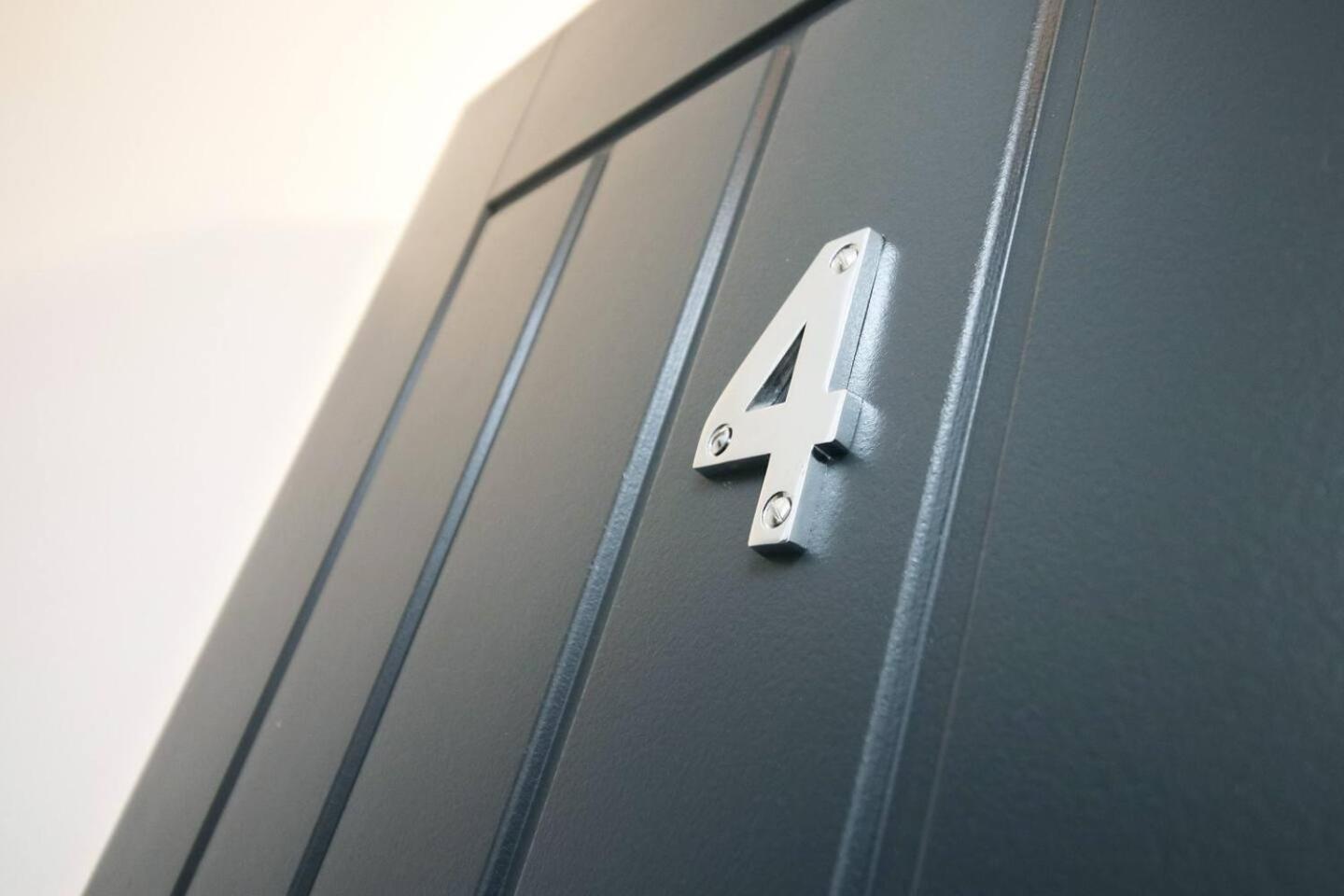Modern Guesthouse, Fast Wi-Fi, Street Free Parking, Central, Fully Equipped Cardiff Zewnętrze zdjęcie